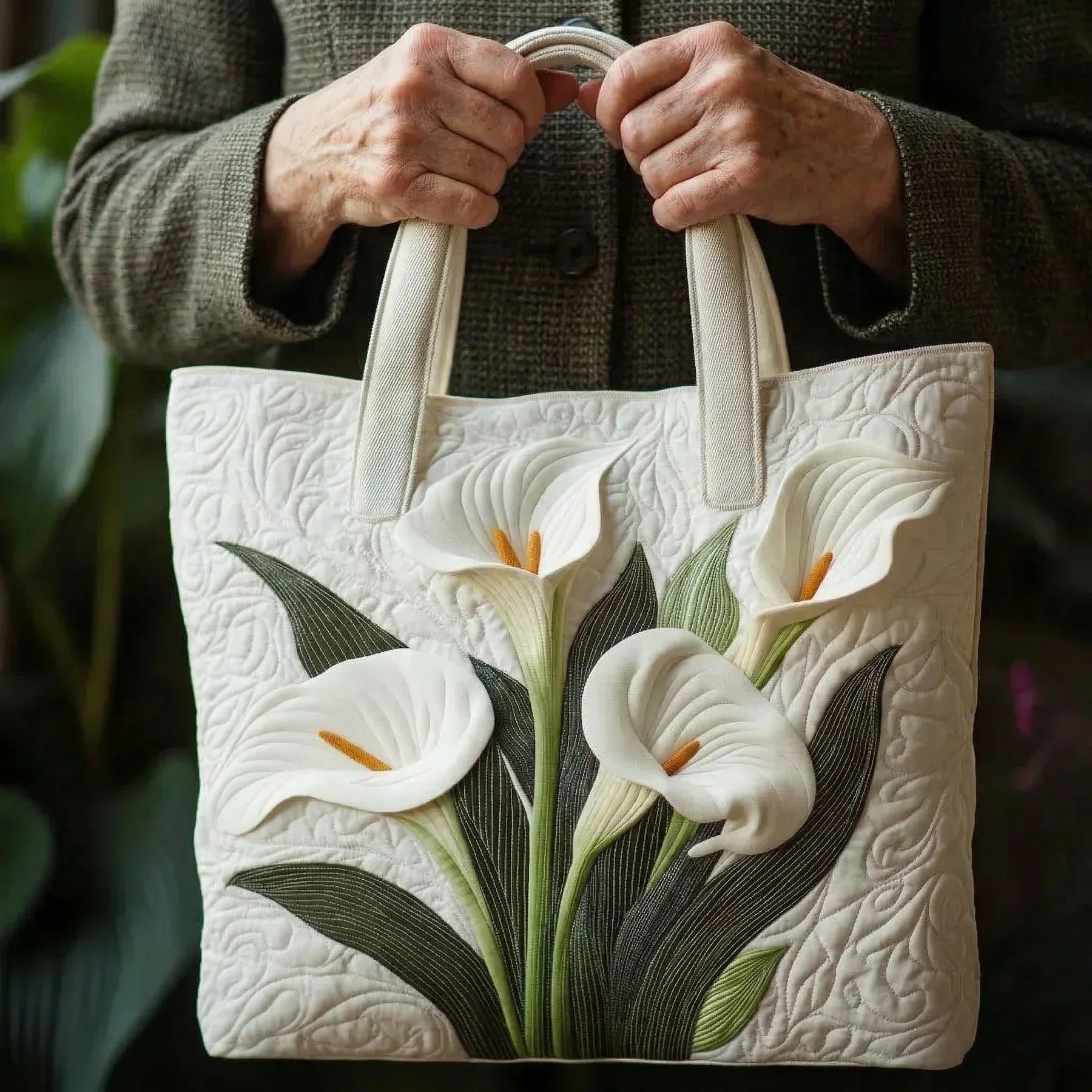 Quilted Artisan Bag - White Sunflowers