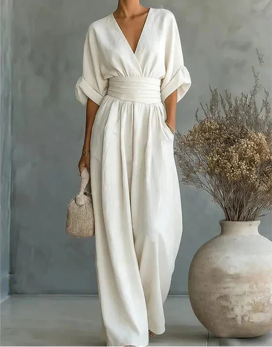 Daniela | Elegant dress with V-neck and wide skirt